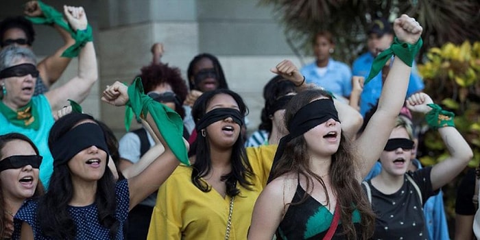 Las Tesis'ten İstanbul Sözleşmesini Savunan Kadınlara Destek Mesajı