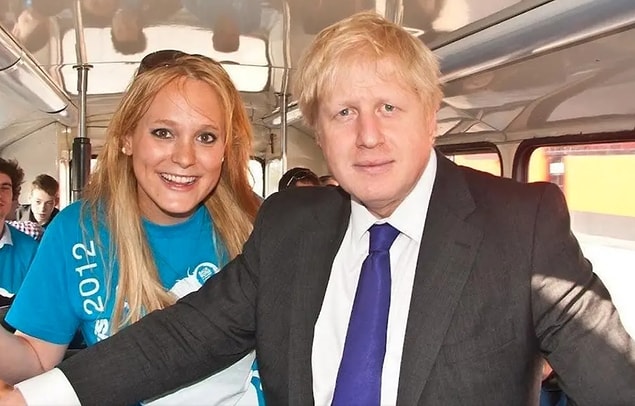 Boris Johnson'ın meclis bütçesinden Amerikalı teknoloji danışmanına 126 bin sterlin aktardığı da geçtiğimiz zamanlarda ortaya çıkmıştı.