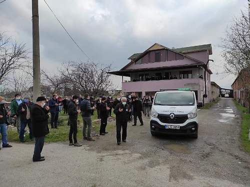 Sakarya'da Aynı Aileden 5 Kişi Korona Nedeniyle Hayatını Kaybetti: 5 Kişi İse Tedavi Altında