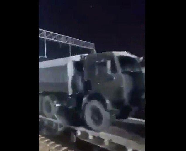 Rusya sınıra asker yığıyor