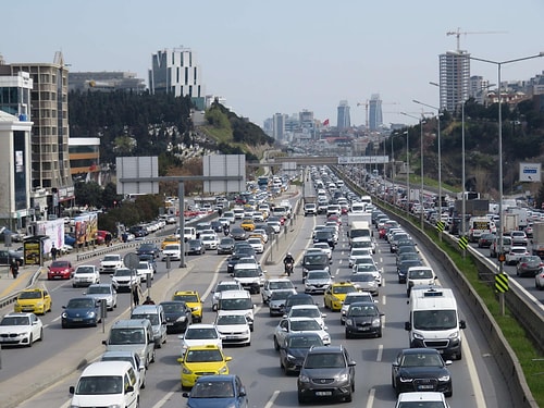 Kısıtlama Öncesi İstanbul Trafiği Yine Felç!