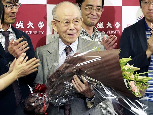 LED'in Mucidi, Nobel Ödüllü Japon Fizikçi Akasaki İsamu Hayatını Kaybetti