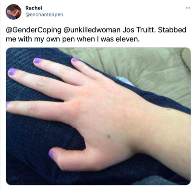 12. "11 yaşımdayken kendi kalemimle bıçaklandım..."