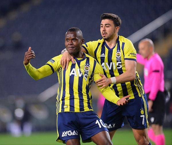 Samatta'nın 65. dakikada attığı golle Fenerbahçe maçı 1-0 kazandı.