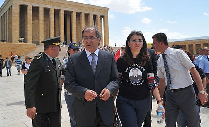 Gözaltına Alınan Emekli Amiral Atilla Kezek: 'FETÖ ile İlgisi Olan Bir Adam Bulsunlar, Asarım Kendimi'