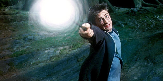 6. Harry'nin Patronus büyüsü yaptığı bu sahneyi sorsak?