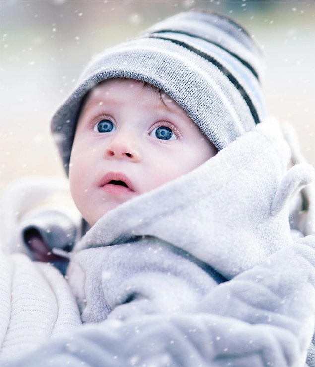 İzlanda'daki ebeveynler genellikle bebeklerini soğukta dışarıda uyuturlar.