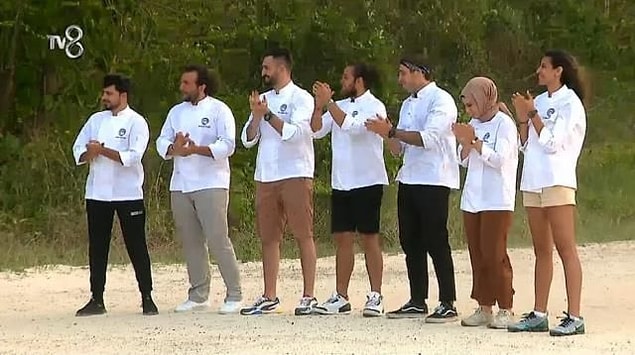 İzleyenler bilirler; geçtiğimiz günlerde Survivor'da ödül, MasterChef eski yarışmacılarının yapacağı yemeklerdi.