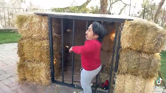 YouTuberların 'Hapishaneden İlk Çıkan Kazanır' Oyununda Boyunun Avantajını Kullanan Rıdvan Abi