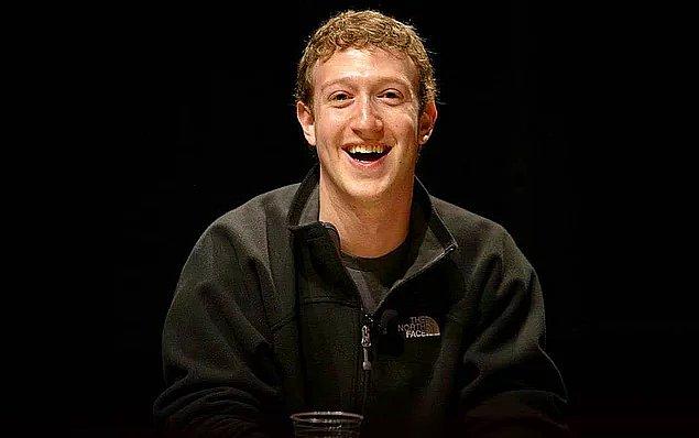 Mark Zuckerberg, dünyanın en ünlü sosyal medya platformlarından biri olan Facebook'un arkasındaki deha.