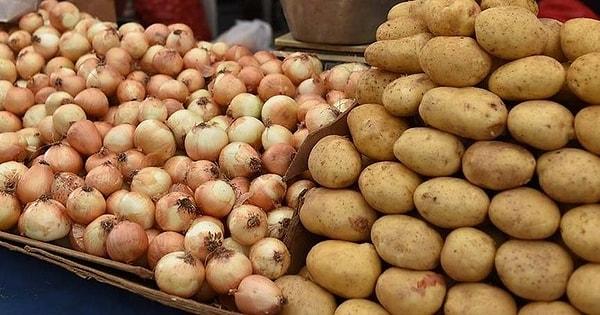 İhtiyaç sahiplerine bedelsiz patates soğan dağıtılacağını açıklamasının ardından ise tepkiler gecikmedi.