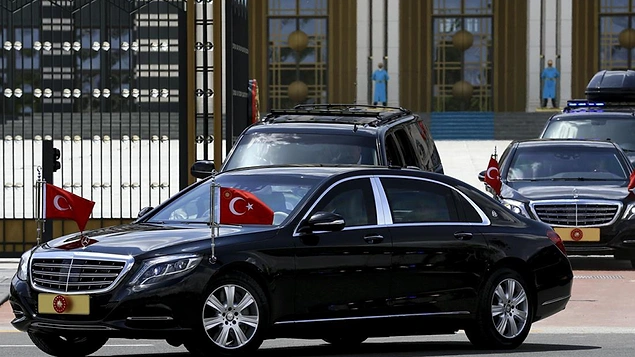 Patates Sogan Degil Mercedes S Guard Cumhurbaskanligi Gectigimiz Ay 5 3 Milyon Euro Luk 3 Arac Satin Aldi Onedio Com