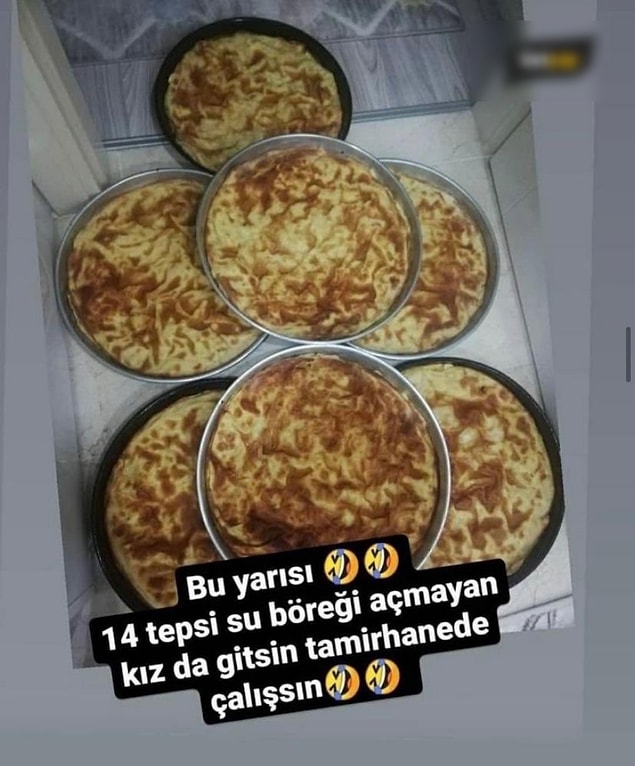 7. Giyin tulumları bacılar, yine kovulduk!