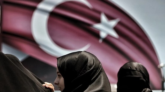 Yeni Akit Yazarı Dilipak: 'İmam Hatipler, İlahiyatlar Deist Üretiyor!'