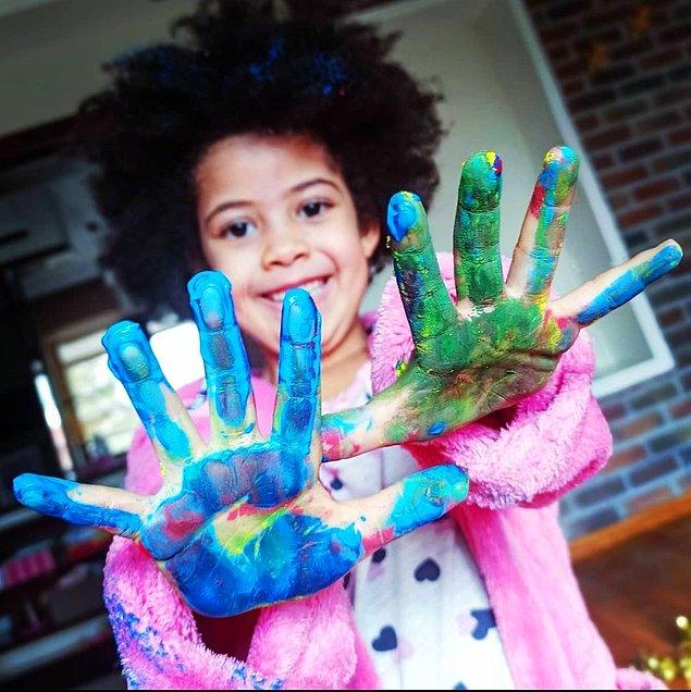 6. Boyama yapmak çocukları hem eğlendiren hem de sakinleştiren bir aktivite...