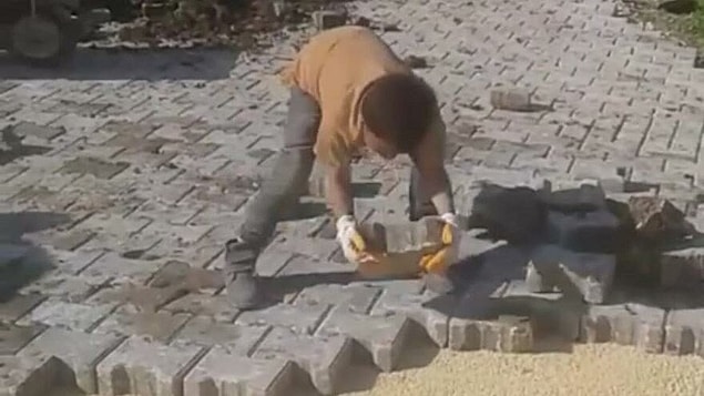 CHP Hayrabolu İlçe Başkanlığı , “Çocuk işçiliği teşvik eden ve yasaları çiğneyen bu anlayışı kınıyoruz” diyerek İnan'a tepki gösterdi.