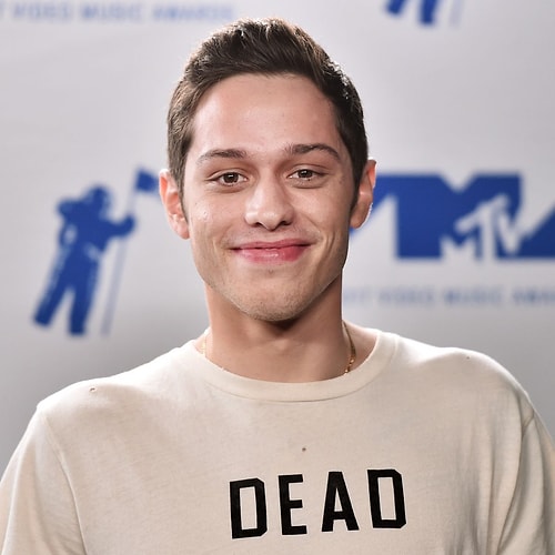 Pete Davidson Sevgilisi Phoebe Dynevor'a Bridgerton'ın Müstehcen Sahnelerini İzlerken Vurulduğunu İtiraf Etti!