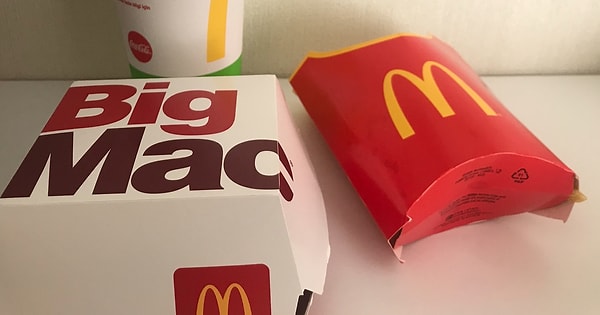 2. Bir Big Mac burgerinin toplam fiyatı birçok etkene dayanır.