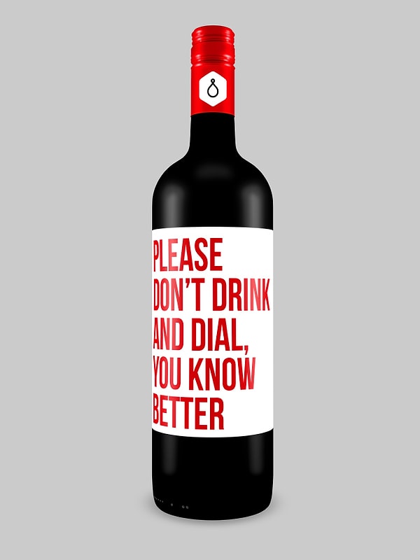 10. "Даже не вздумай звонить ему, ты выше этого!"