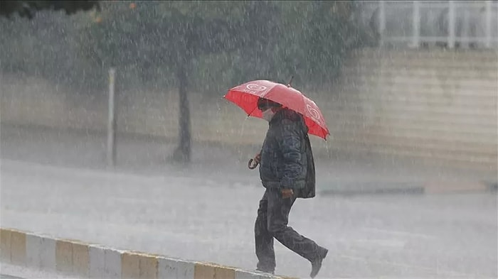 Hava Sıcaklıkları Düşecek, Sağanak Yağış Geliyor