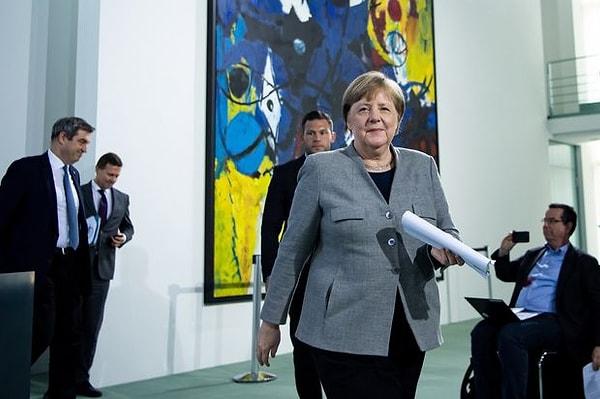 Merkel iktidara geldiği zaman Almanya'da işsizlik oranı oldukça yüksekti.