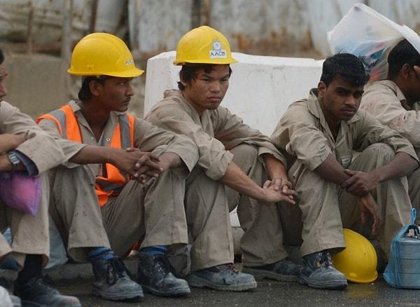 4. Katar'da çoğu işçi ve beyaz yakalı göçmendir.