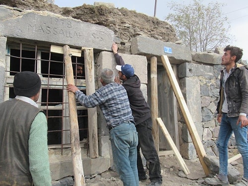 3 Bin 300 Yıllık Hitit Yazıtı Ev İnşaatından Çıktı: Kapı Sövesi Yapmışlar