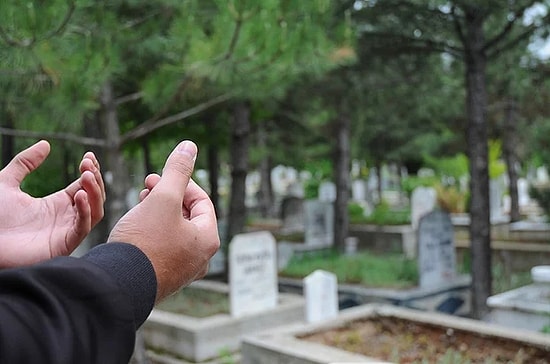 Bayramda Mezarlık Ziyareti Yapılacak Mı? Kimler Mezarlık Ziyareti Yapabilecek?