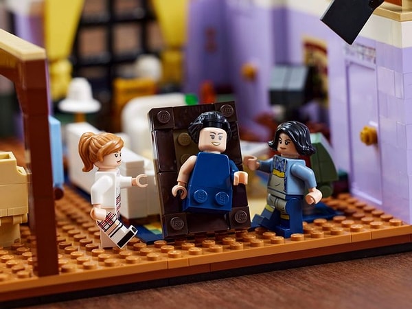 Глэдис или Глиннис? Оригинальная картина Фиби, за которую все боролись.