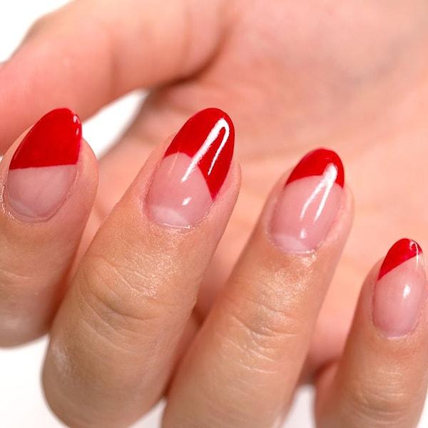 1. Kırmızı sevenlere modern bir nail art