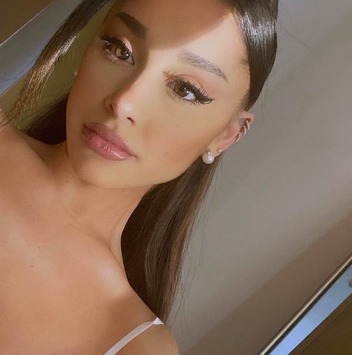 Bize de Nasip Olur mu? Ariana Grande 20 Kişilik Sade Bir Törenle Dalton Gomez ile Dünya Evine Girdi