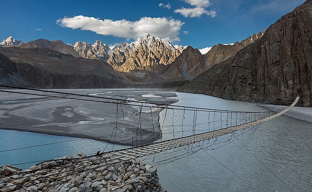 17. Hussaini Asma Köprüsü - Hunza Vadisi, Pakistan