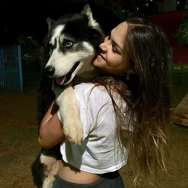 Ее невероятное желание жить и долгожданное доверие к людям, привело Майю к счастливой жизни, которую она имеет сейчас