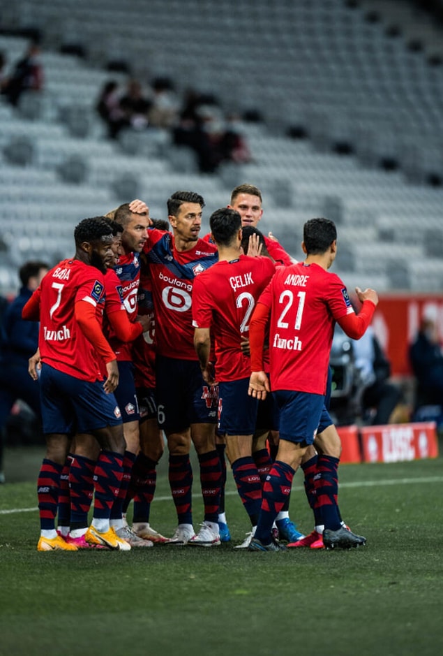 Lille, 10 yıl sonra Ligue 1'de tekrardan şampiyon oldu.