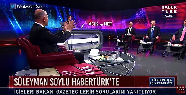 Fakat Soylu'nun gazetecilerin soru sormasına fırsat vermemesi ve Peker'in iddialarını net bir şekilde yanıtlamaması sosyal medyada tepki çekti.