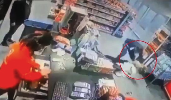 Markette Darbe Uğrayan Kadın: 'Şikayetçi Olmadım, Serbest Kalması için Elimden Geleni Yapıcam'