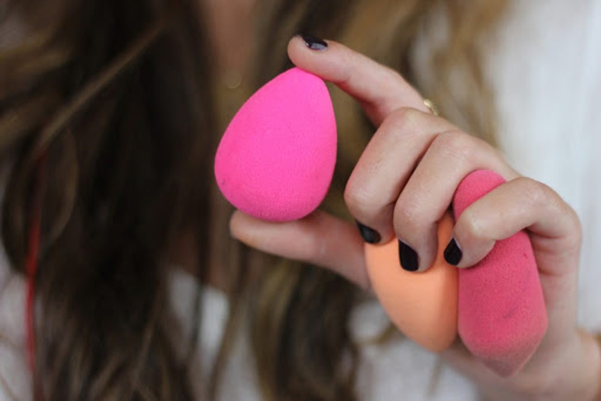 Спонж бьюти блендер. Спонж beauty blender. Спонж косметический. Бьюти блендер это. Бьюти блендер это.