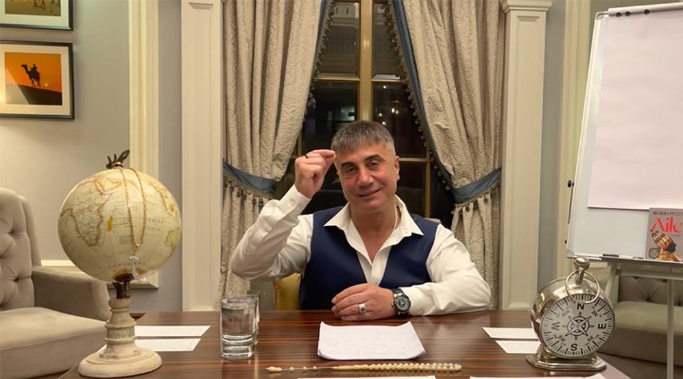 Sedat Peker'in Videolarındaki Kitaplar Nedir? Ne Anlatıyor?