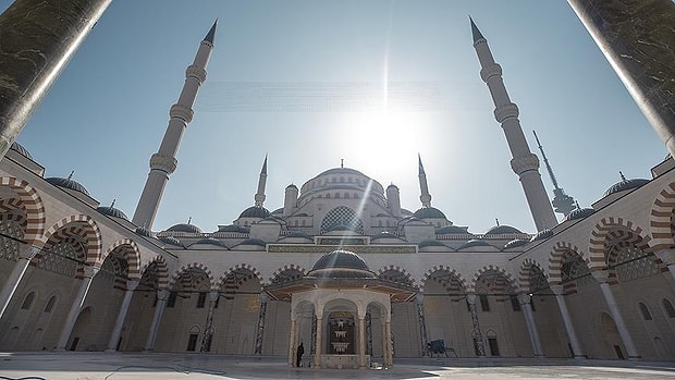 Gider Tablosu Aciklandi Camlica Camii Icin 290 Milyon Dolar Harcanmis