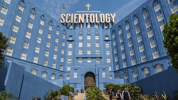 Scientoloji Kilisesi'ne üye olmak için ise ilk olarak çoğunlukla cinsel hayatınızla ilgili sırlarınız kayıt altına alınıyor.