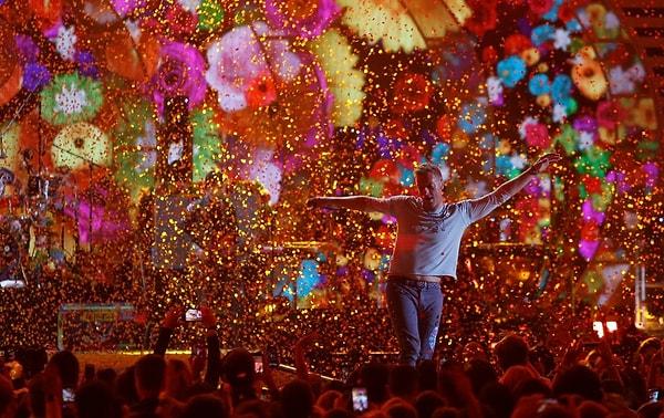 9. Coldplay A Head Full of Dreams (2016-17)