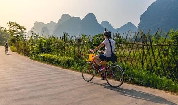 29. "Çin'de bulunan Yangshuo'da bisiklet sürmek seyahatimizin en güzel olayıydı."
