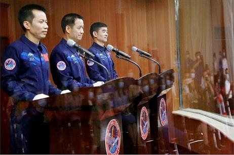 Ne Yapacaklar? Çin'in Yeni Uzay İstasyonunda Görev Alacak İlk Astronot Ekibi Yola Çıktı