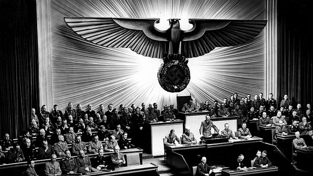 8. Triumph des Willens (1935)