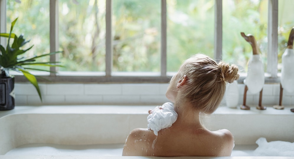 Banyo Keyfinizi İkiye Katlayacak 8 Pratik Öneri