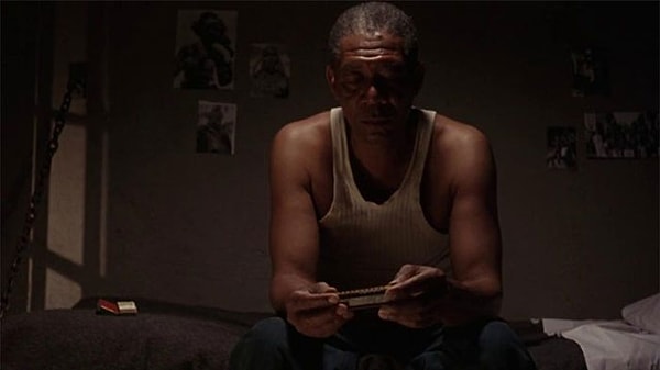 5. Свист в тюрьме ужасно надоедает