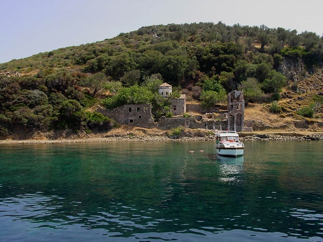 Tımarhane Adası