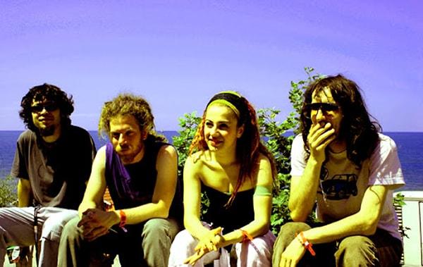 2000-2007 yılları arasında faaliyet göstermiş İstanbul çıkışlı alternatif rock grubu Anima'nın vokalistiydi Ertem.