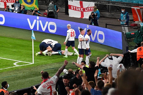 Wembley Stadı'nda oynanan maçın normal süresi 1-1'lik eşitlikle sona erdi.