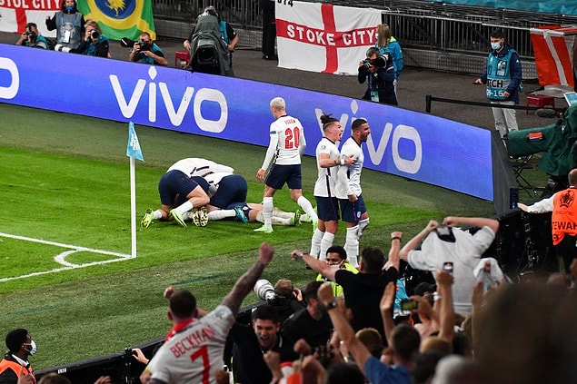Wembley Stadı'nda oynanan maçın normal süresi 1-1'lik eşitlikle sona erdi.